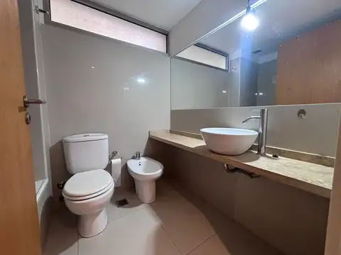 MONOAMBIENTE CTFTE C/BALCON - SUM y LANDRY