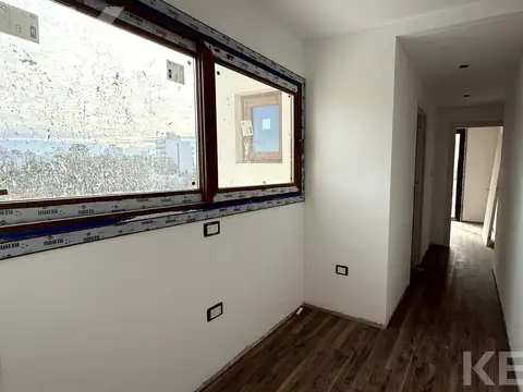 Departamento 4 ambientes con 2 baños