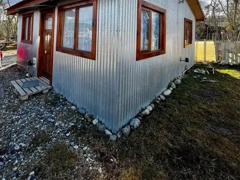 HERMOSA CASA EN TOLHUIN