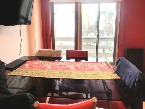 VENTA DEPTO. 2 AMB., AMOBLADO - ZONA PLAZA MITRE.-