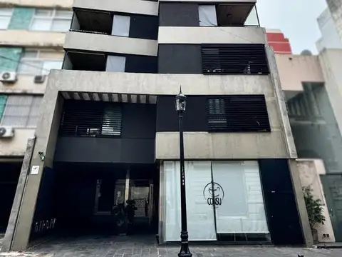 Amplia cochera en venta