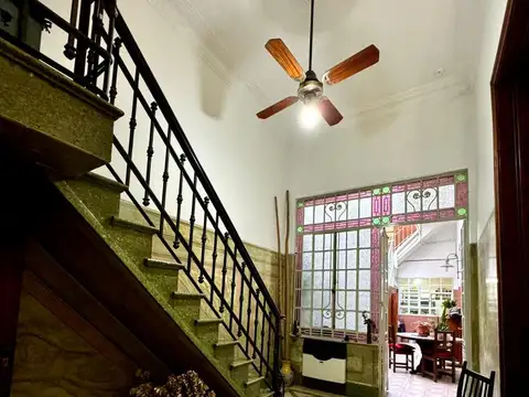 Casa de estilo en Córdoba 3919-3dormitorios-cochera