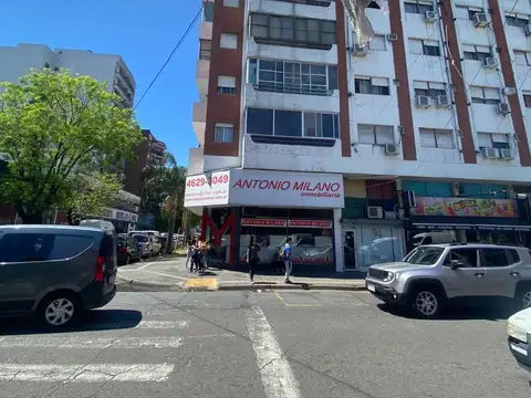 25 De Mayo 400, Piso 1