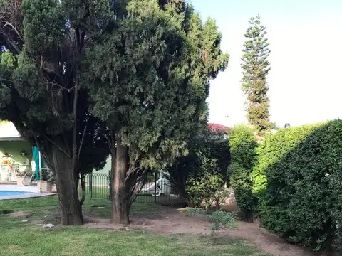 CASA EN VENTA- 3 DORMITORIOS