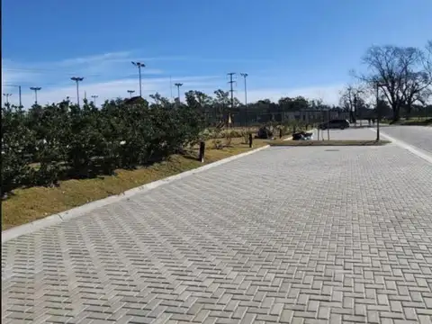 Terreno en Venta en Los Cardos, USD 176.000