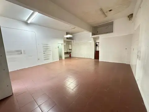 Local en Alquiler 50 años