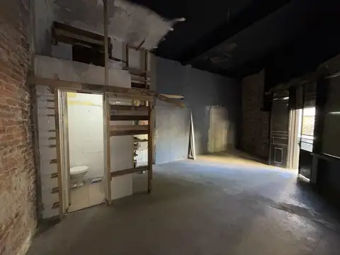 Local en Alquiler en Villa Pueyrredon, $ 700.000