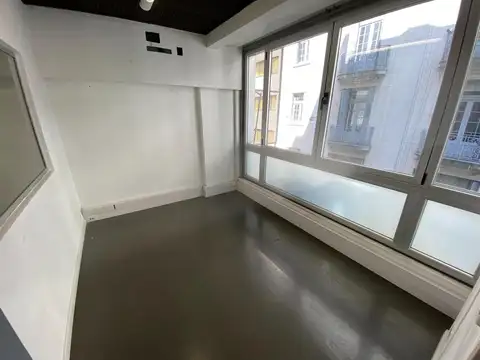 Oficina Monoambiente con 2 baños