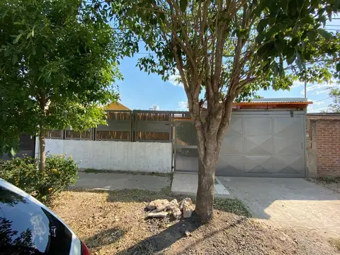 Casa en Venta en Deolindo Felipe Bittel, USD 70.000