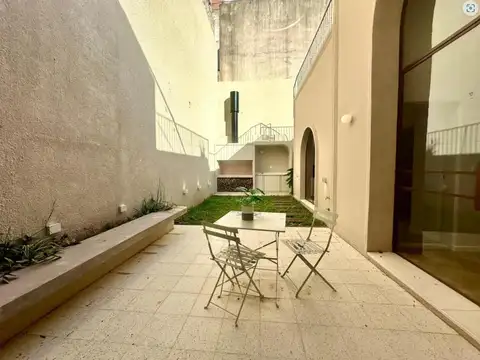 Casa 7 ambientes con 4 baños