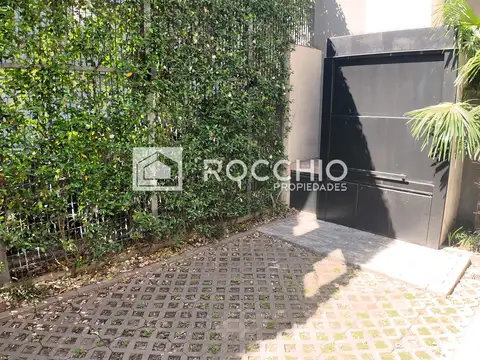Depto Tipo Casa en Venta con 1 cocheras