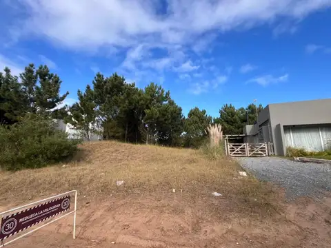 Terreno en Venta en Barrio Cerrado Costa Esmeralda, USD 72.000
