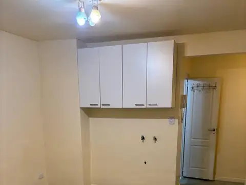 Alquiler Monoamb con Patio – Viamonte 2247 CABA