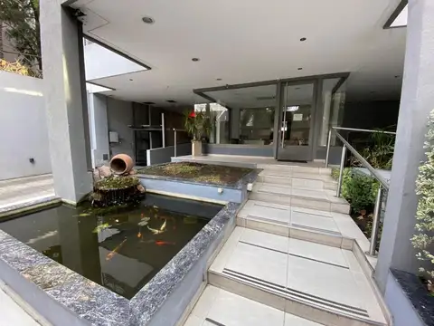 DEPARTAMENTO DE TRES AMBIENTES TIPO DUPLEX DE 85 METROS MAS COCHERA DESCUBIERTA Y BAULERA