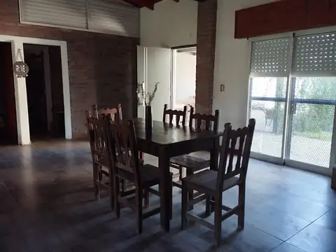 Hermosa casa para descansar, familiar,  temporal, Roldan