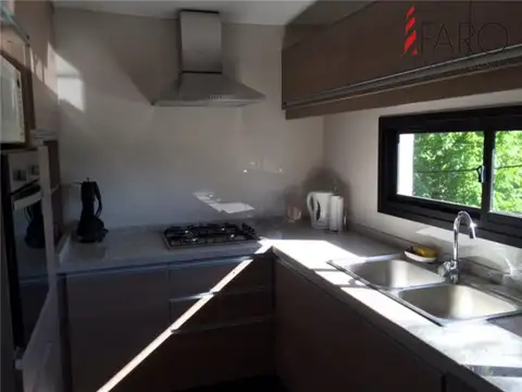 Casa en Alquiler de 3 dormitorios