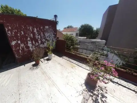 Depto Tipo Casa en Venta al Este