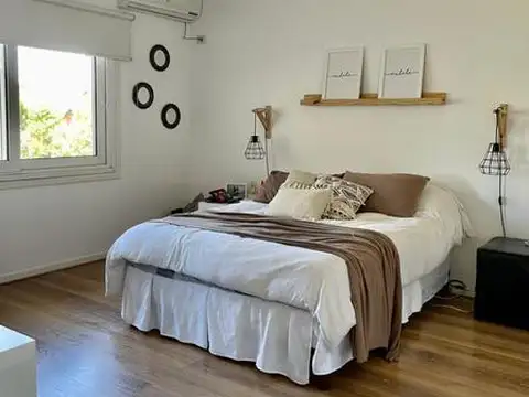 EXCELENTE PROPIEDAD EN VENTA  CON RENTA U$D 440.000.- , BARRIO GALAPAGOS