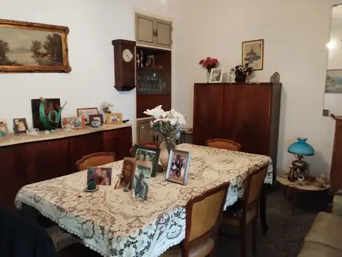 Ramos Mejia Estupenda Casa 4 ambientes todos en PB