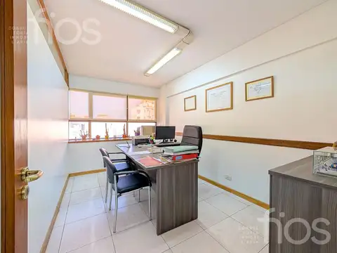 Oficina 3 ambientes con 1 baño