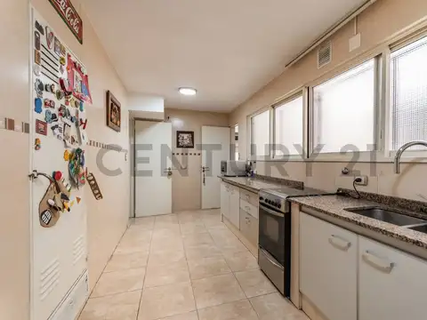 Virrey Cisneros 1600, Piso 6