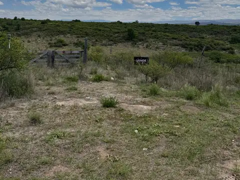 Terreno en Venta en Villa Parque Siquiman, USD 185.000