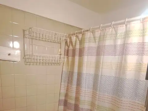 Departamento en Alquiler en Monte Castro, $ 590.000