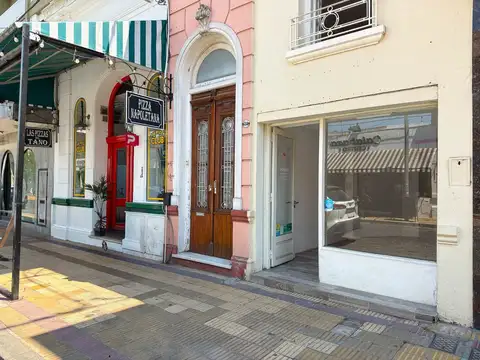 En Alquiler Local comercial  Centrico