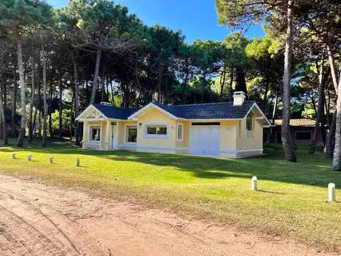 CASA EN VENTA EN PINAMAR NORTE