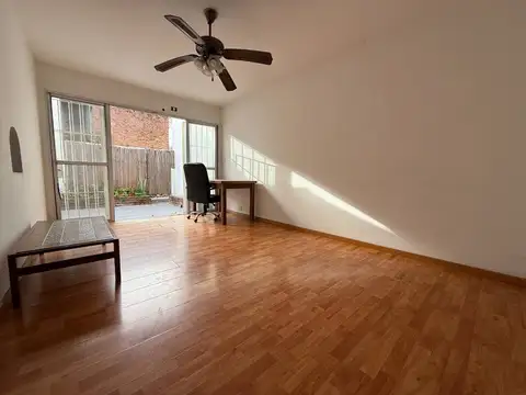 VENTA LUMINOSO PH EN SAN ISIDRO CON PATIO