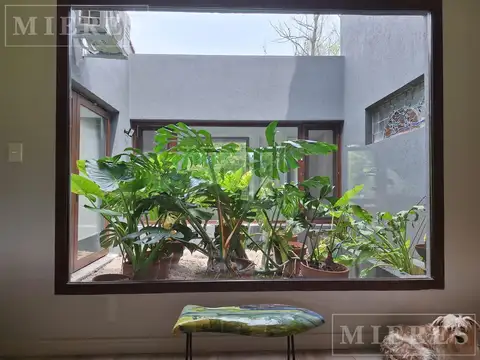 Casa 5 ambientes con 4 baños