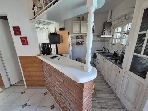 Casa en venta 3 ambientes mas escritorio