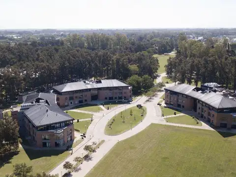 Oficina en Alquiler en Pilar, USD 710