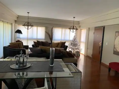 Departamento en Venta de 4 dormitorios