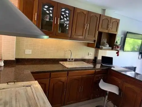 Departamento 5 ambientes con 2 baños