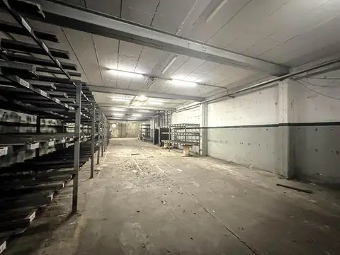 VENTA GALPÓN OFICINAS COCINA BAÑOS PIÑEYRO AVELLANEDA