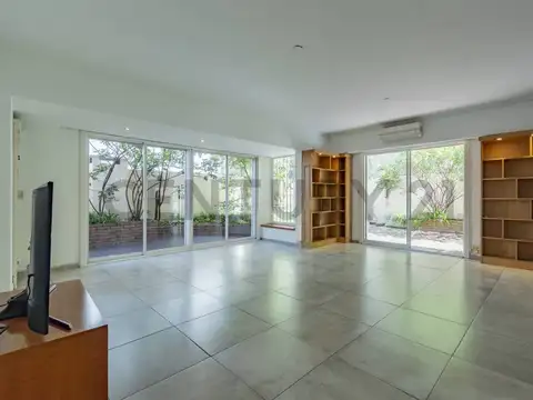 Alquiler departamento 4 ambientes con dependencia mas terraza y cochera en Belgrano