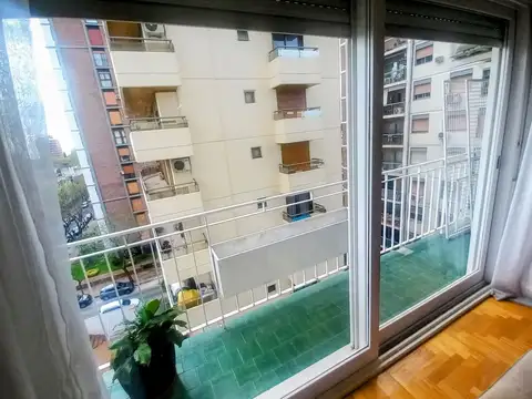 Ladislao Martínez 100