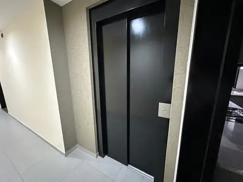 Depto Tipo Casa en Venta al Este