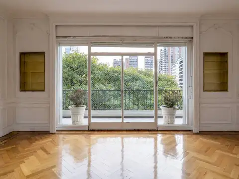 Av. Libertador 2700, Piso 6