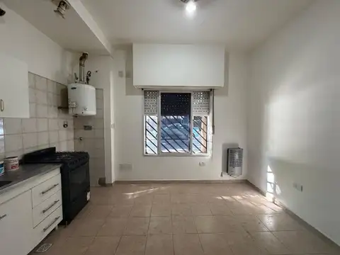 Anchordoqui al 700 , Piso 0