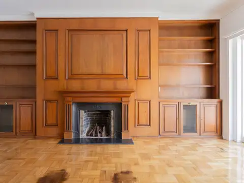 Av. Alvear 1400, Piso 5