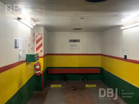 VENTA DE COCHERA EN RECOLETA