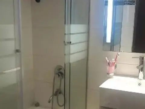 Departamento 5 ambientes con 2 baños