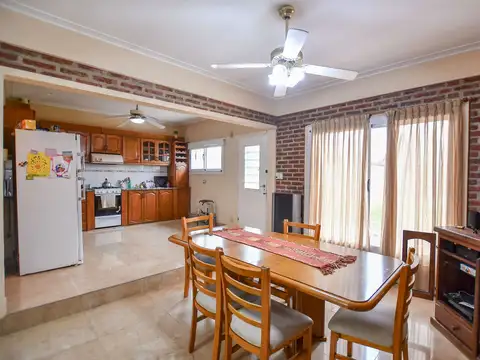 Casa en Venta en Villa Elvira, USD 84.000