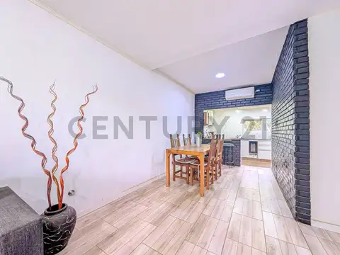 CASA | 4 AMBIENTES | PILETA | RECICLADA | COCHERA CUBIERTA | FISHERTON