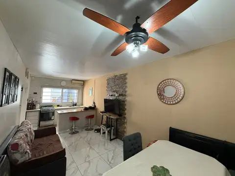 Depto Tipo Casa en Venta 59 años