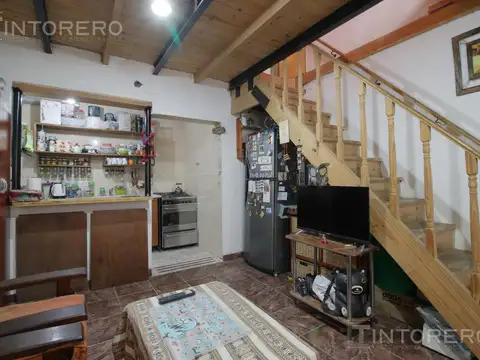 CASA DIVIDIDA EN 2 PH POMPEYA