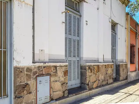 Macrocentro. Zona Shopping El Portal. 20 de Febrero 1300