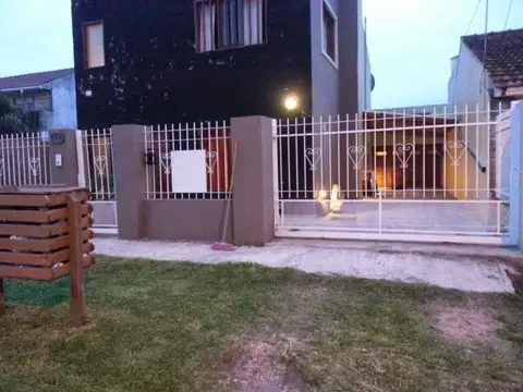 5 AMBIENTES | santa maria de oro  al 3700